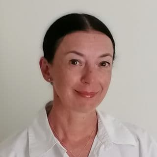 Lara  Perry Avatar
