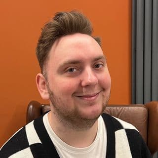 Simon  Yarnell Avatar